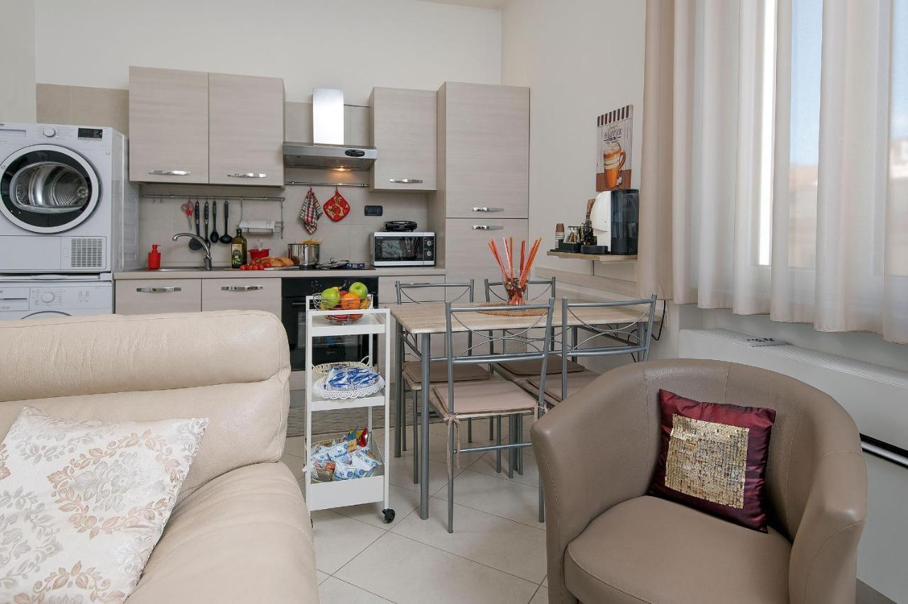 La Preziosa Apartment Duomo Neapel Exterior foto